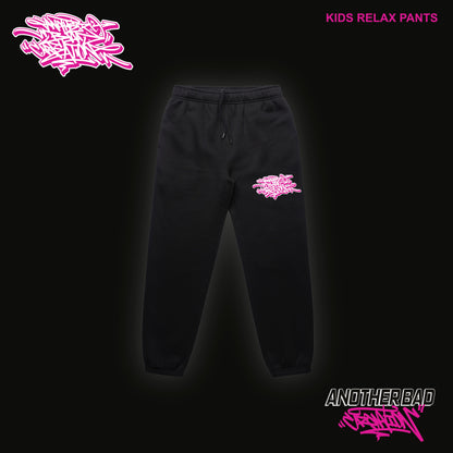 KIDS ANOTHER BAD CREATION - ABC PINK ON BLACK DROP - RELAX PANTS - 3040 BLACK